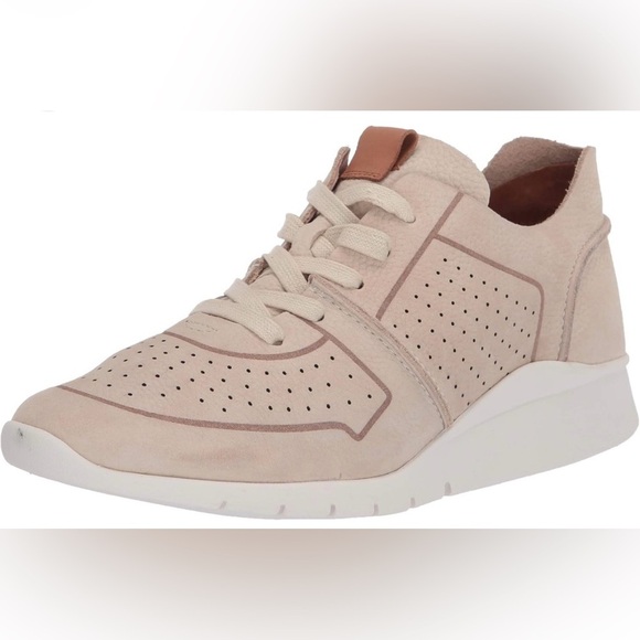 gentle souls Shoes - Gentle Souls Leather Nude Women's Sneakers